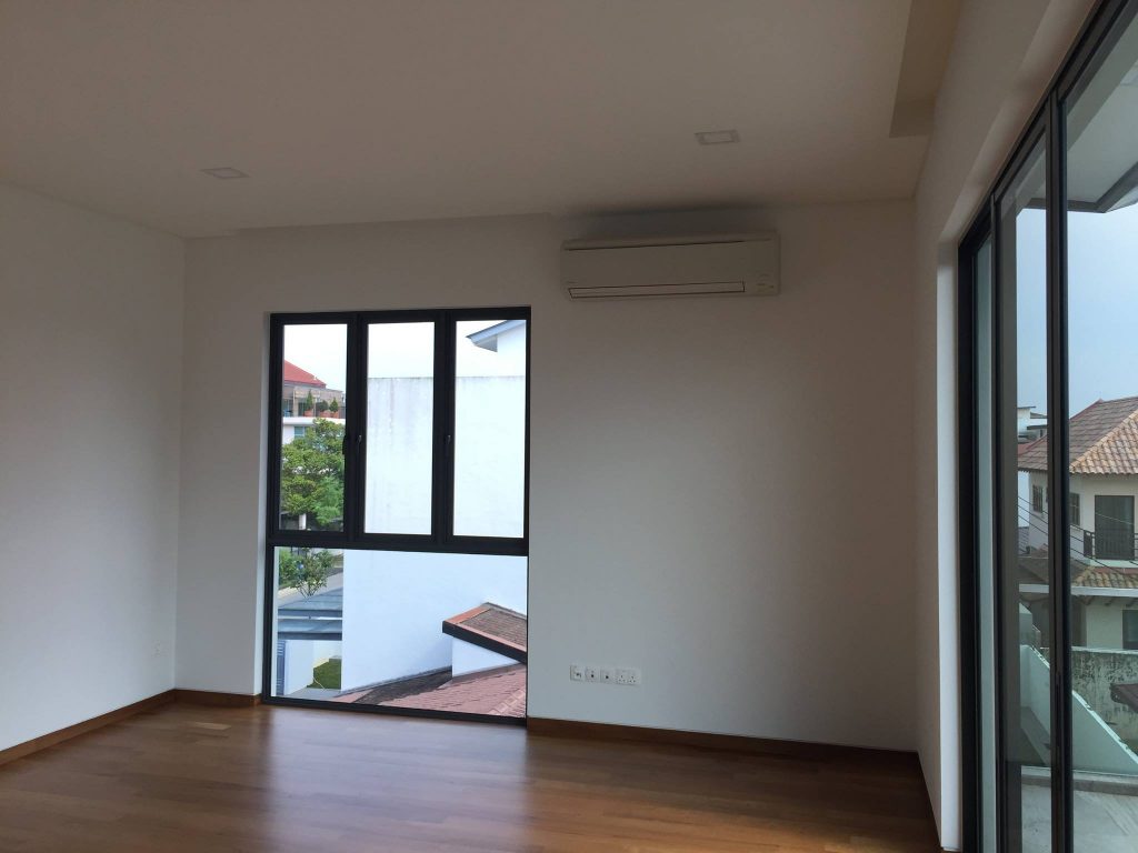 air conditioner in room 2 KBE